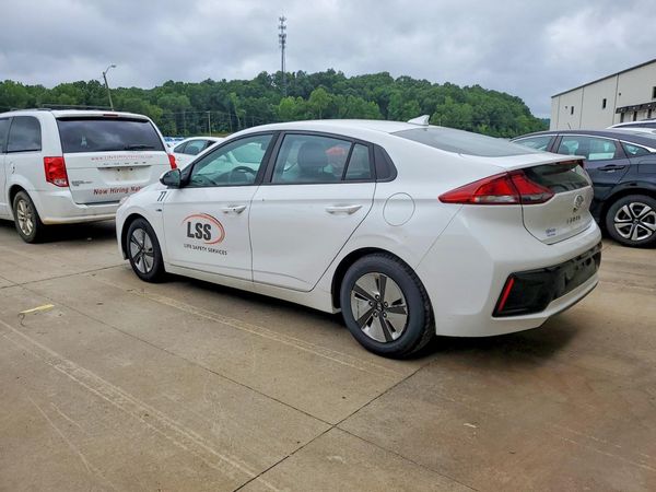 2018 HYUNDAI IONIQ Blue (HEV)