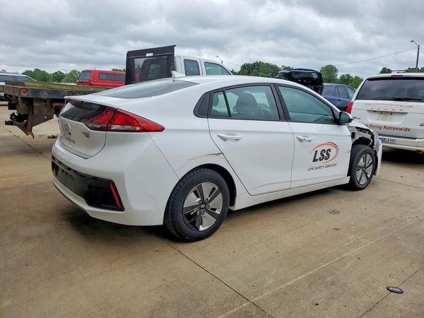 2018 HYUNDAI IONIQ Blue (HEV)