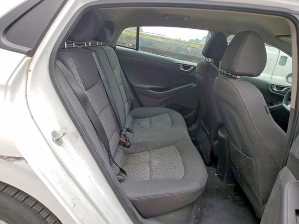 2018 HYUNDAI IONIQ Blue (HEV)