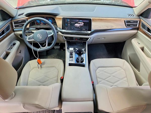 2025 VOLKSWAGEN ATLAS SE
