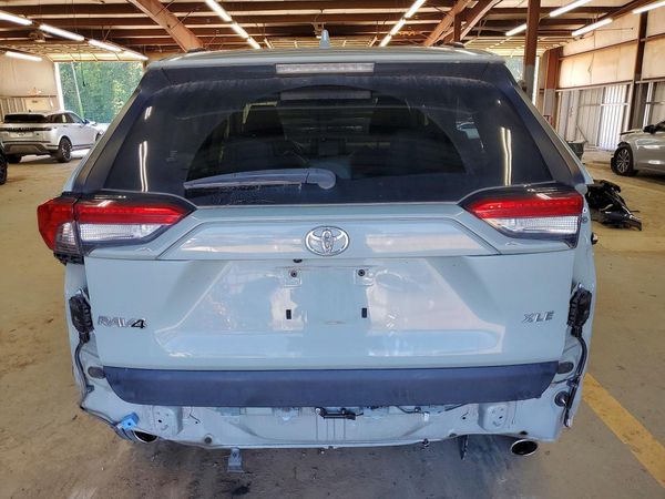 2022 TOYOTA RAV4 XLE Premium