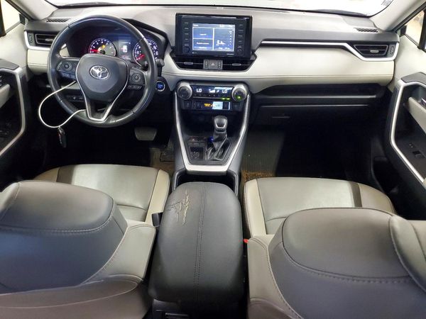2022 TOYOTA RAV4 XLE Premium