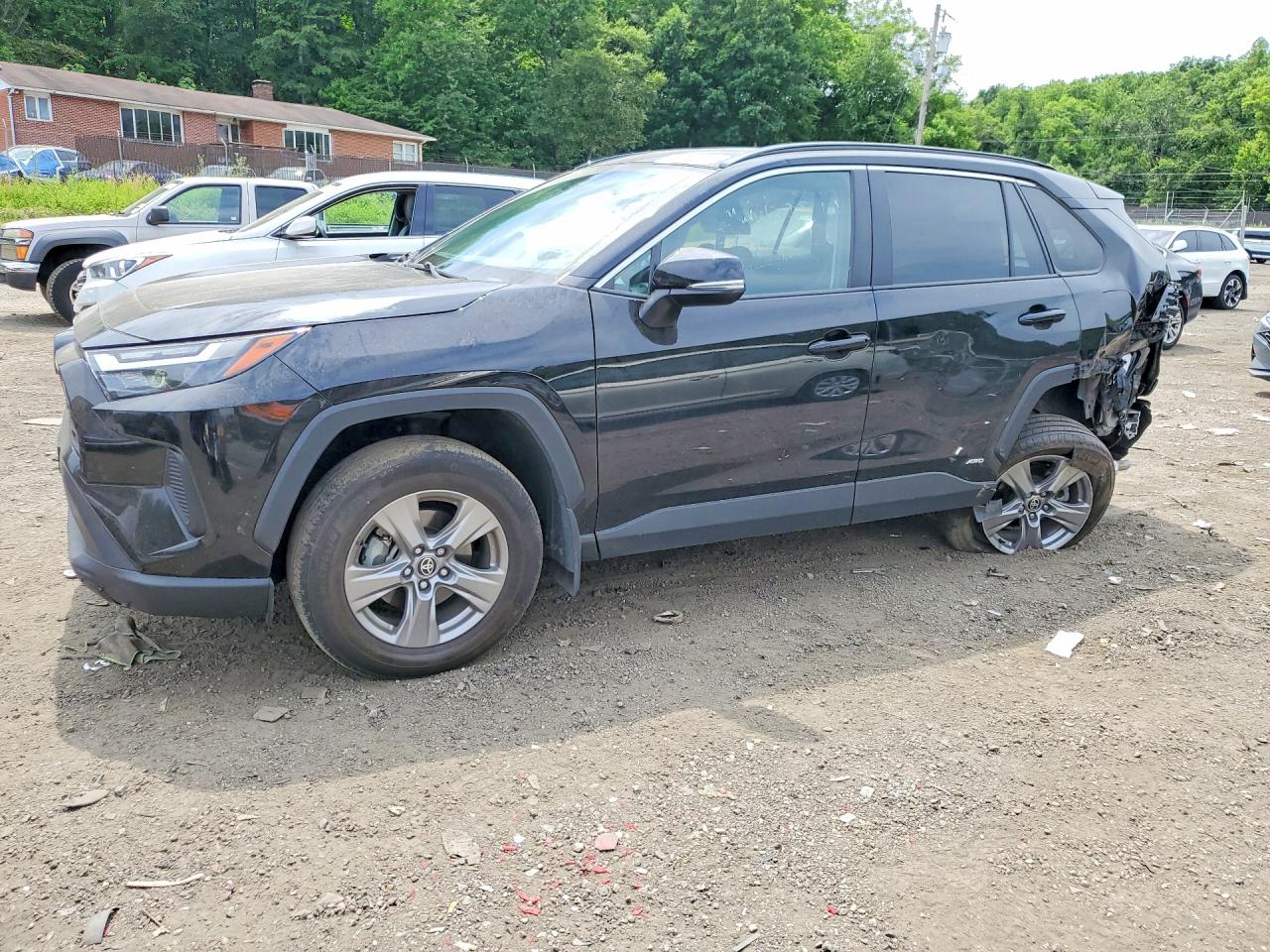 2024 TOYOTA RAV 4 XLE