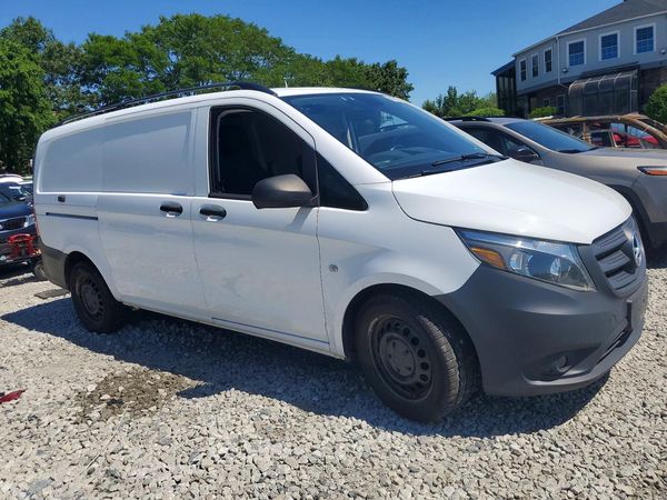 2016 MERCEDES-BENZ METRIS