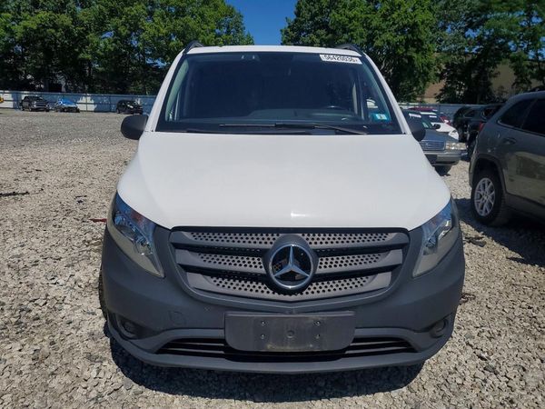 2016 MERCEDES-BENZ METRIS