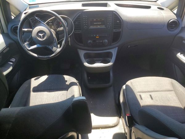 2016 MERCEDES-BENZ METRIS