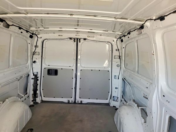 2016 MERCEDES-BENZ METRIS