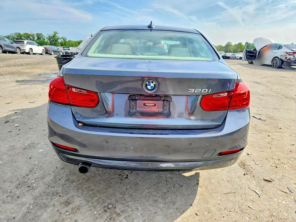 2013 BMW 320 SA