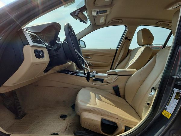 2013 BMW 320 SA