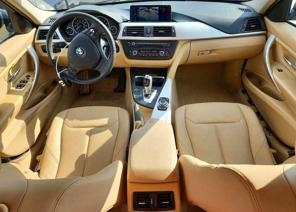 2013 BMW 320 SA