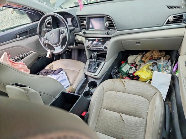 2017 HYUNDAI ELANTRA