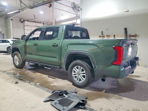 2023 TOYOTA TUNDRA SR5