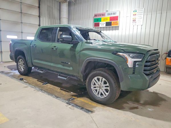 2023 TOYOTA TUNDRA SR5