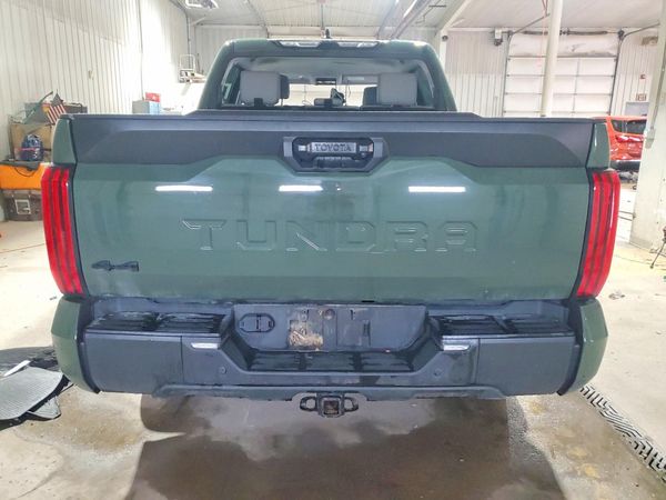 2023 TOYOTA TUNDRA SR5