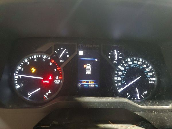 2023 TOYOTA TUNDRA SR5