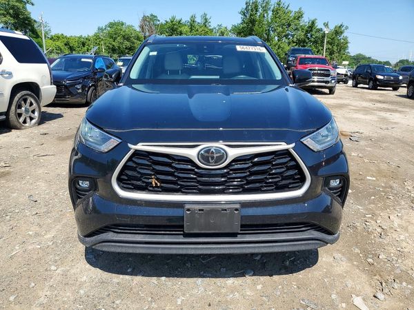 2020 TOYOTA HIGHLANDER XLE Nav