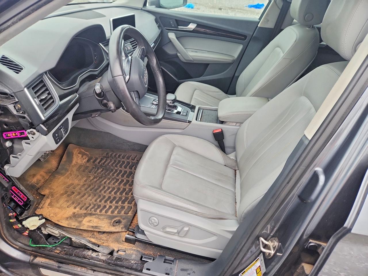2020 AUDI Q5 quattro Premium Plus
