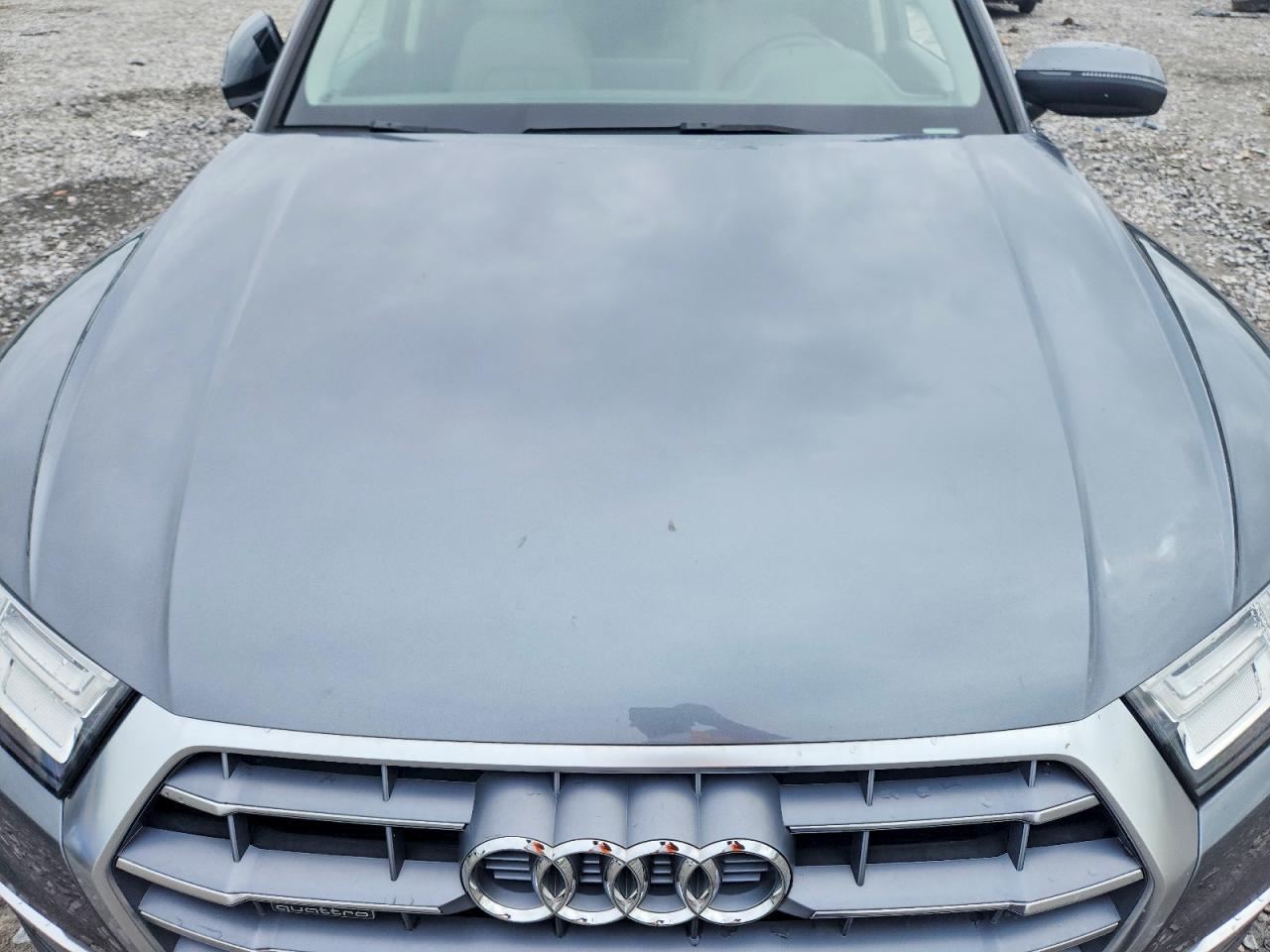 2020 AUDI Q5 quattro Premium Plus