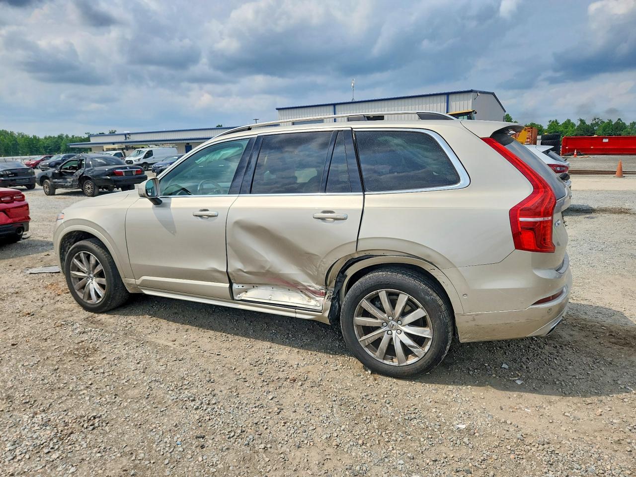 2016 VOLVO XC90 SV42 Momentum