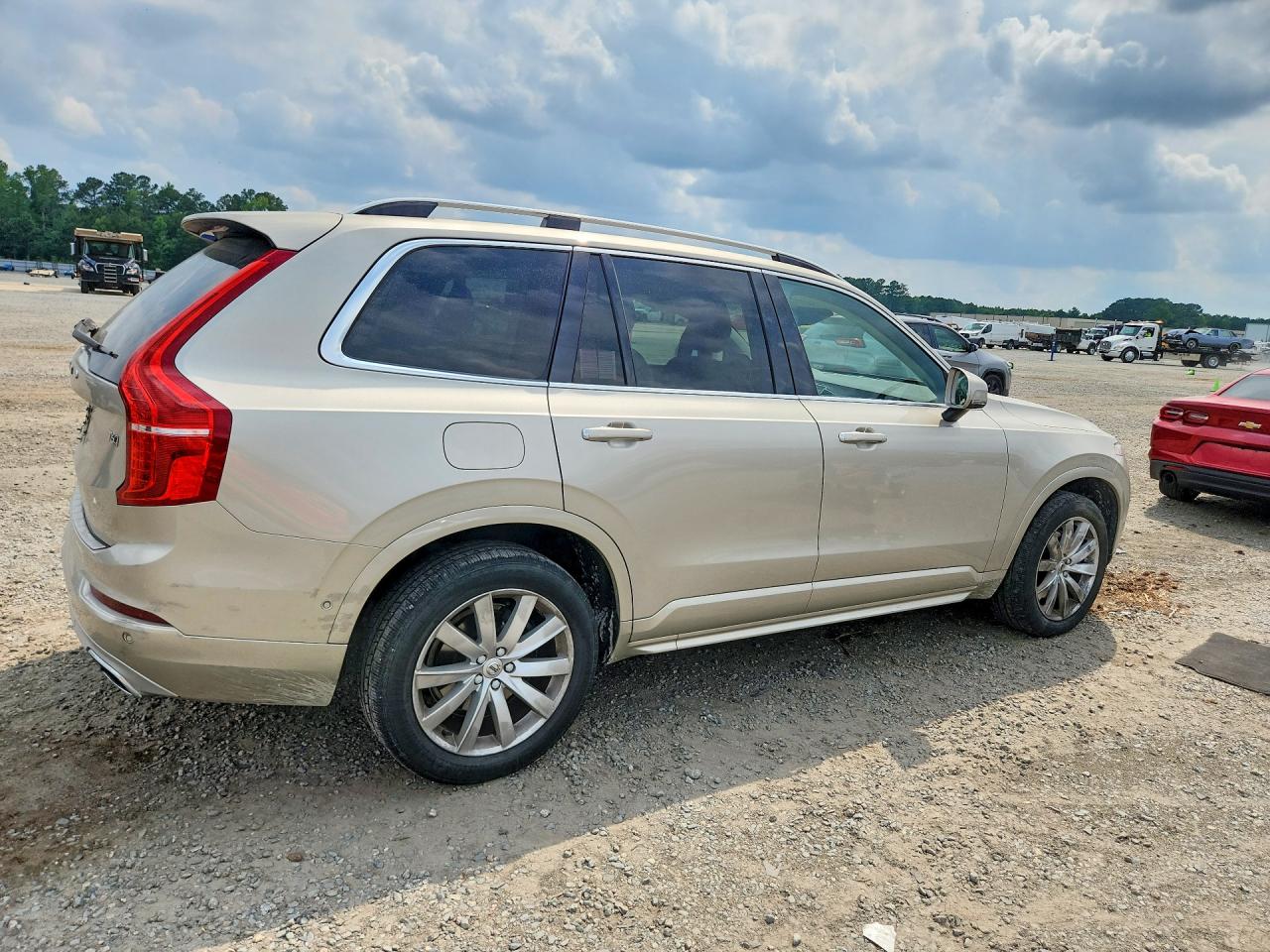 2016 VOLVO XC90 SV42 Momentum