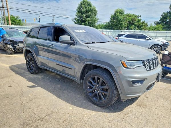 2020 JEEP GRAND CHEROKEE LAREDO 4X4