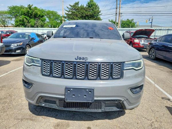 2020 JEEP GRAND CHEROKEE LAREDO 4X4