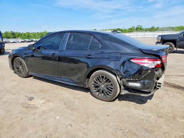 2019 TOYOTA CAMRY