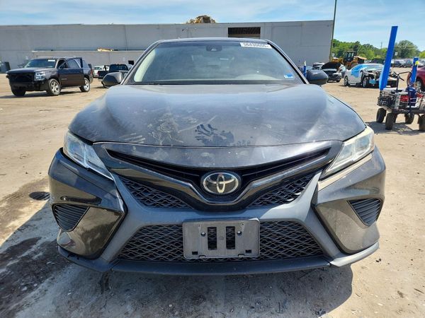2019 TOYOTA CAMRY