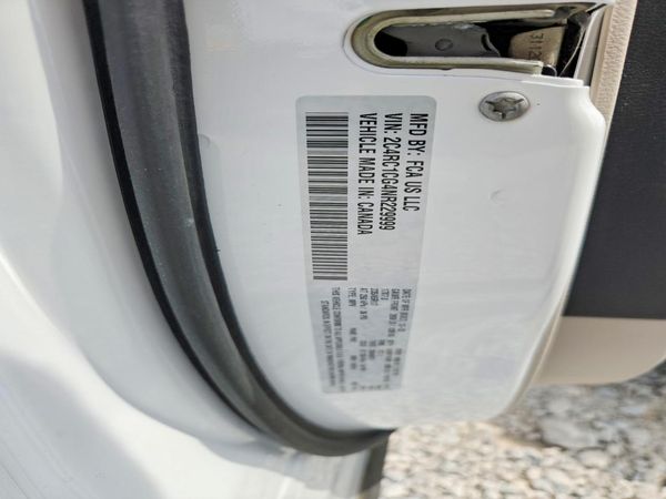 2022 CHRYSLER VOYAGER LX