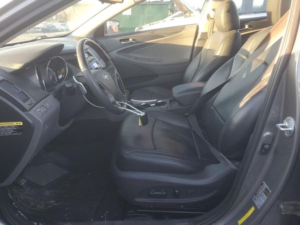 2013 HYUNDAI SONATA