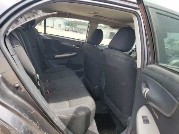 2012 TOYOTA COROLLA