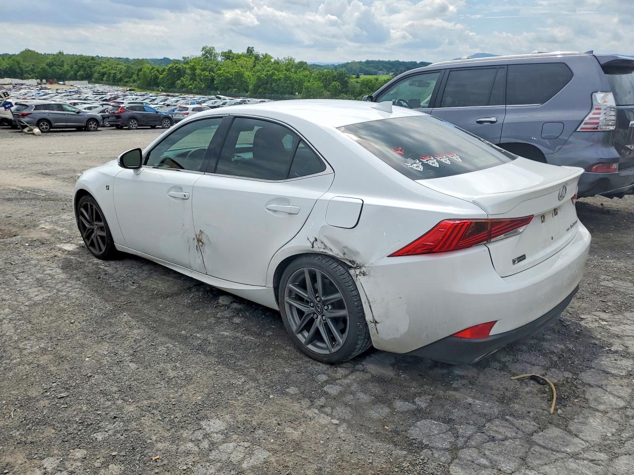 2018 LEXUS IS 300