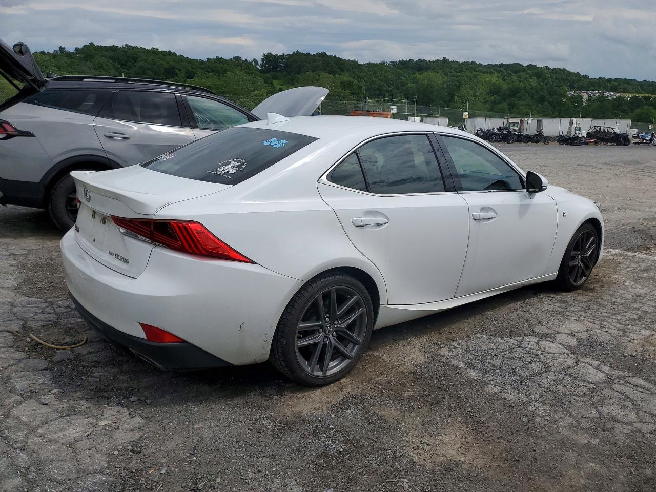 2018 LEXUS IS 300