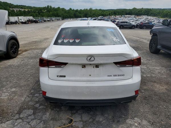 2018 LEXUS IS 300