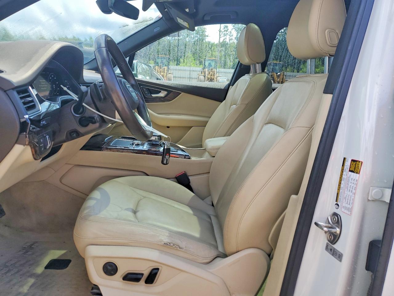 2017 AUDI Q7 quattro Premium Plus