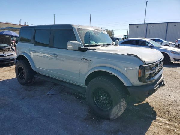 2022 FORD BRONCO