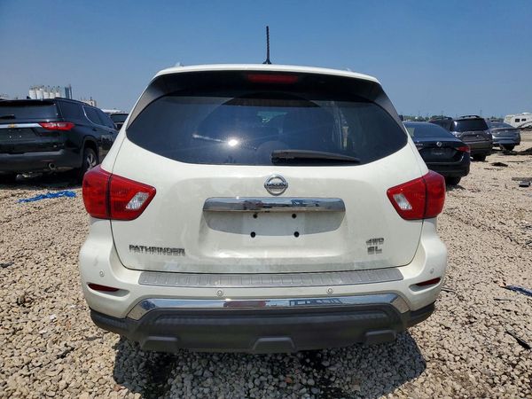 2018 NISSAN PATHFINDER