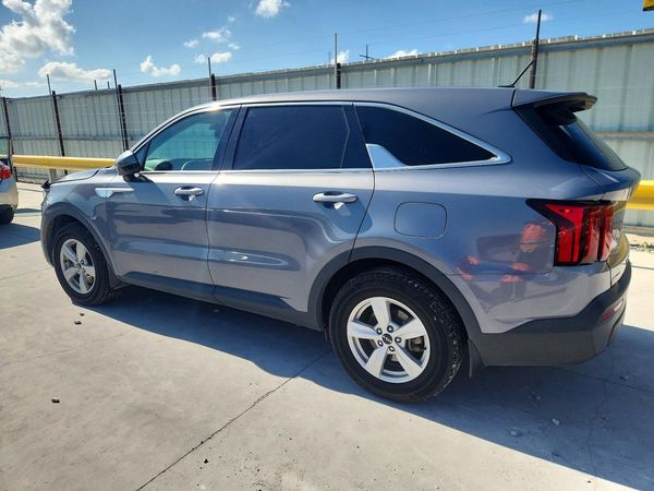 2022 KIA SORENTO LX