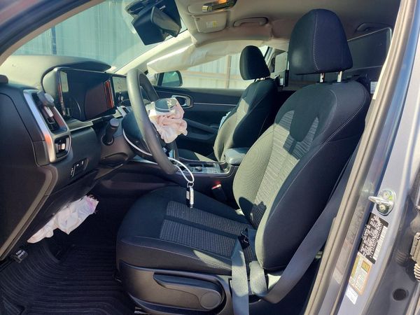 2022 KIA SORENTO LX