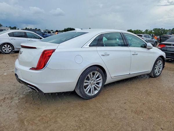 2018 CADILLAC XTS Luxury