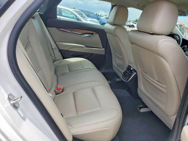 2018 CADILLAC XTS Luxury