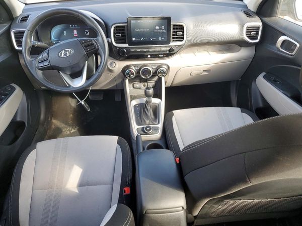 2025 HYUNDAI VENUE SEL, Limited