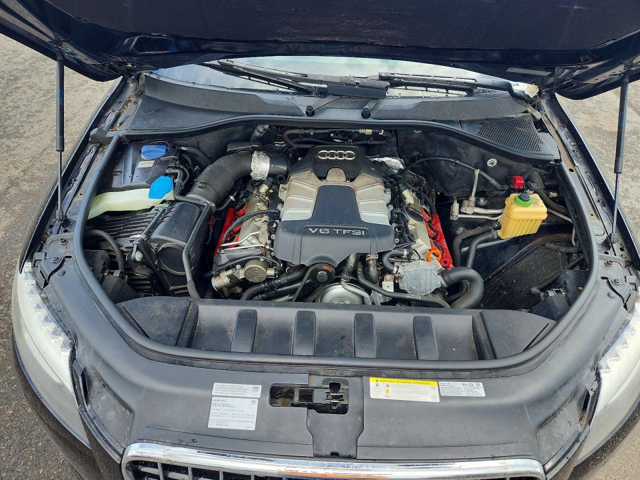 2013 AUDI Q7 Premium Plus