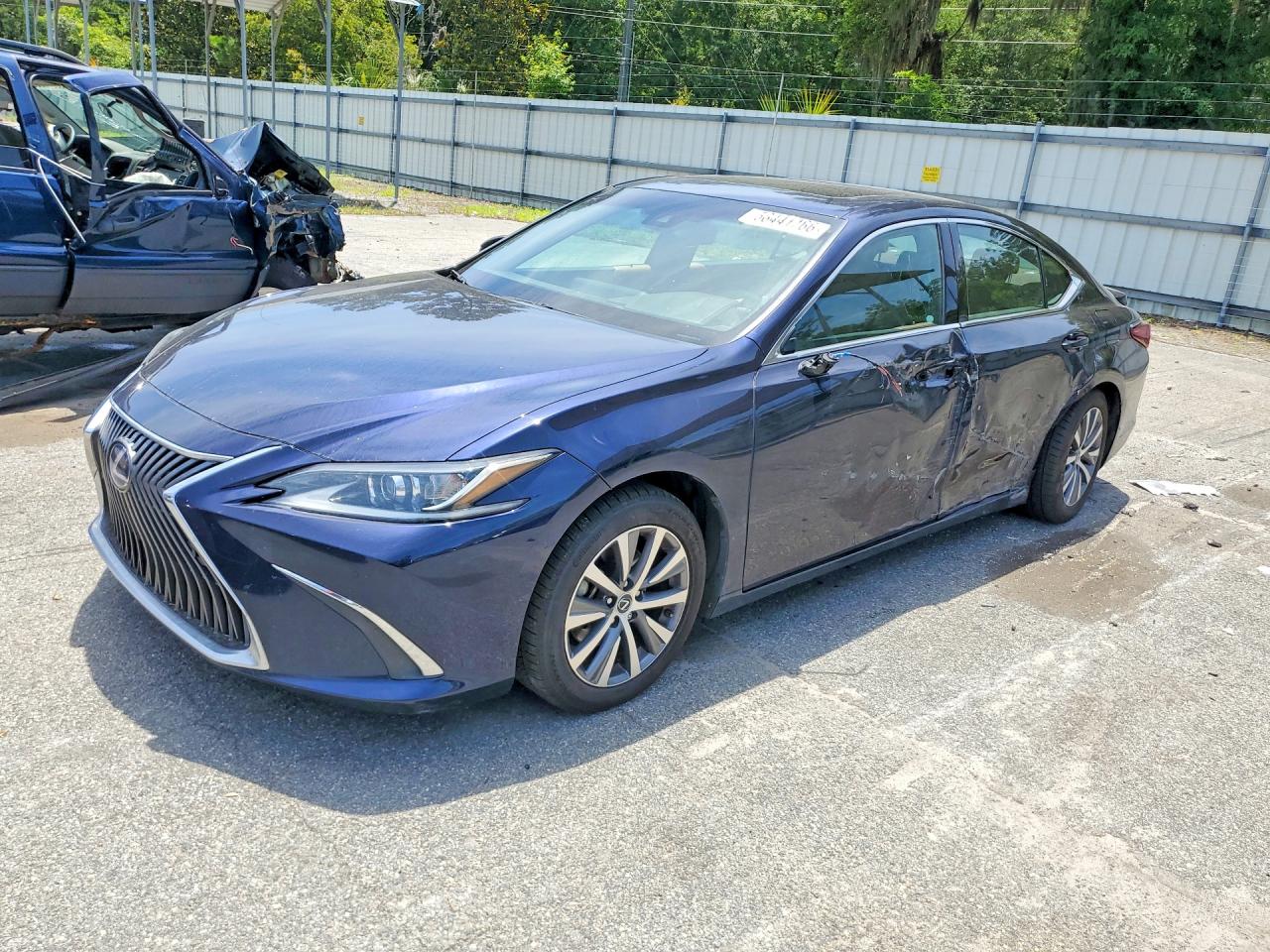 2021 LEXUS ES 300h Premium