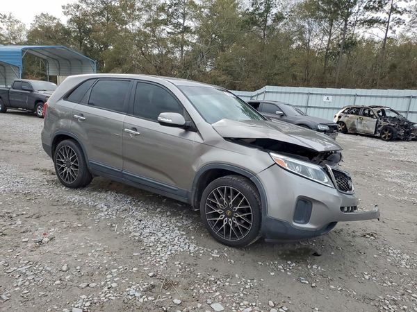 2015 KIA SORENTO GL