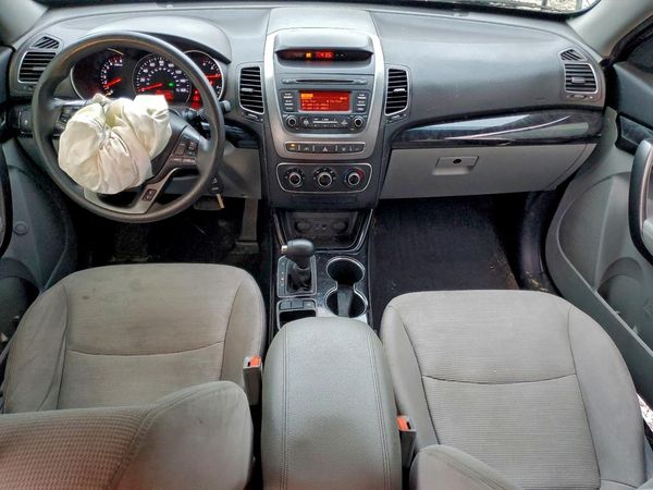 2015 KIA SORENTO GL