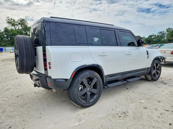 2025 LAND ROVER DEFENDER 110 X-Dynamic SE