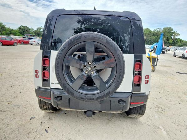 2025 LAND ROVER DEFENDER 110 X-Dynamic SE