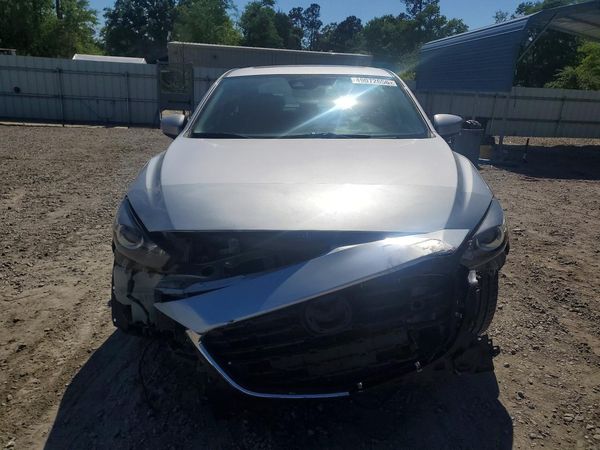 2018 MAZDA 3