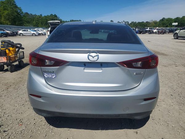 2018 MAZDA 3